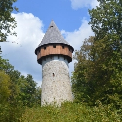EXCURSIE CU E-BIKE LA CETATEA IKA, CU PICNIC