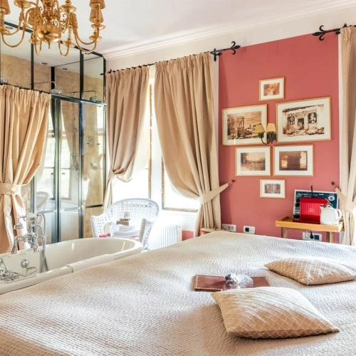 LUX ȘI RĂSFĂȚ ÎN STIL ARISTOCRATIC