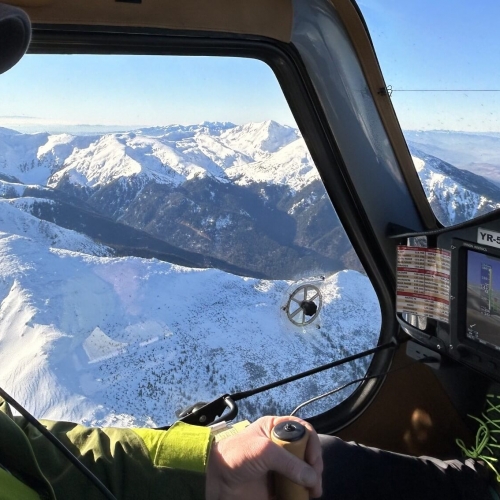 ZBOR PANORAMIC PESTE MUNȚII LEGENDARI AI TRANSILVANIEI