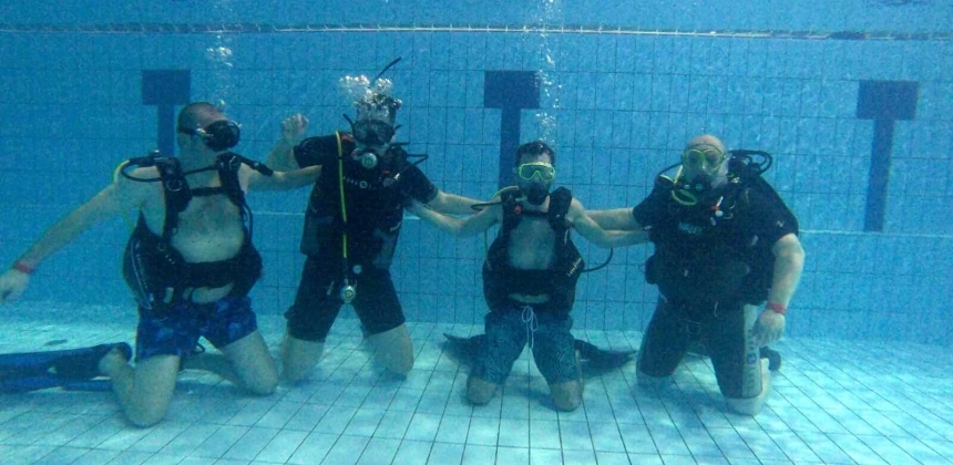 ÎNCEARCĂ SCUFUNDAREA RECREAȚIONALĂ!