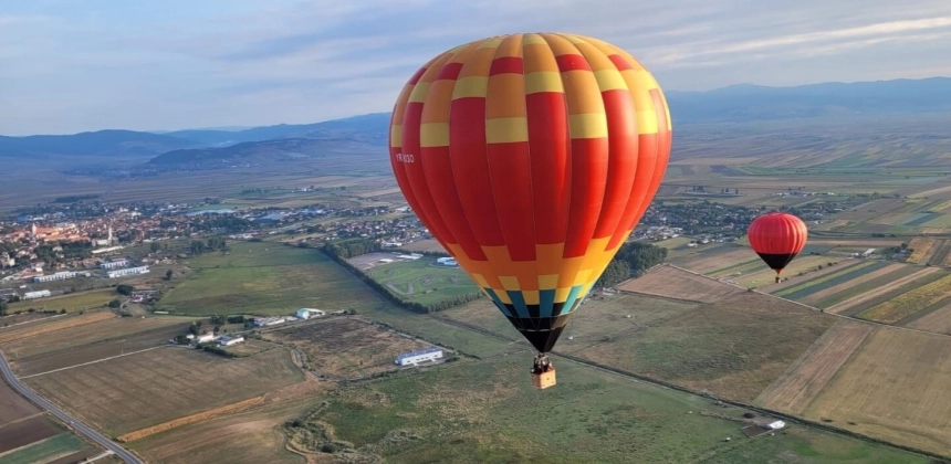 HŐLÉGBALLONNAL HÁROMSZÉK FÖLÖTT
