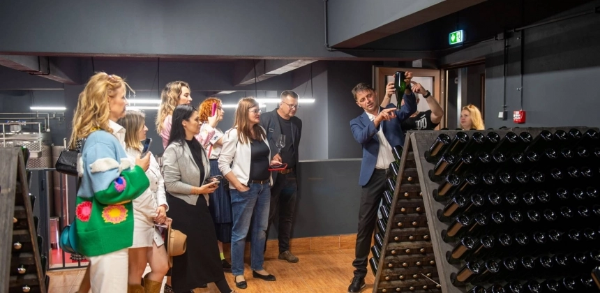 ÍZEK ÉS PANORÁMÁK – BORKÓSTOLÓ A KÜKÜLLŐ MENTÉN