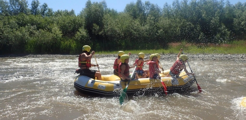 RAFTING A MAROSON