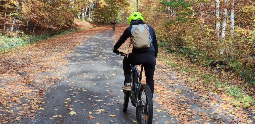 DESCOPERĂ ÎMPREJURIMILE TÂRGU MUREȘULUI PE E-BIKE