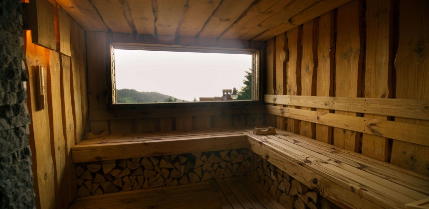 MEGHITT PIHENÉS A HARGITA TETEJÉN