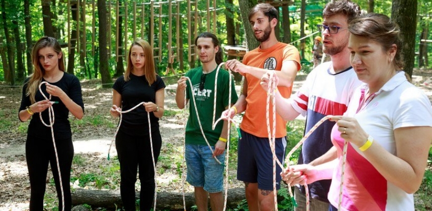 ADVENTURE DAY – EXPERIENȚĂ DE TEAM BUILDING LA ADRENALIN PARK