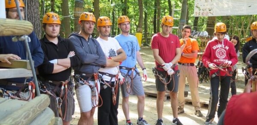 ADVENTURE DAY – EXPERIENȚĂ DE TEAM BUILDING LA ADRENALIN PARK