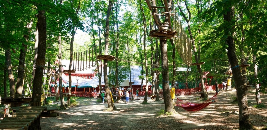 ADVENTURE DAY – EXPERIENȚĂ DE TEAM BUILDING LA ADRENALIN PARK