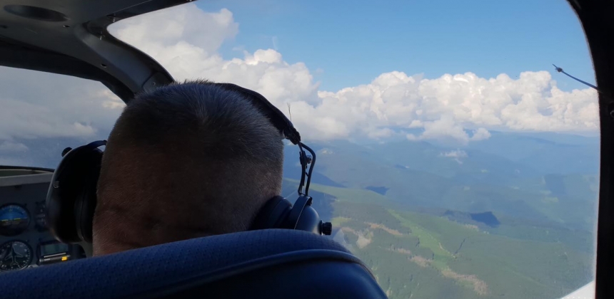 DE LA TÂRGU MUREȘ LA SOVATA – ZBOR PANORAMIC CU AVIONUL