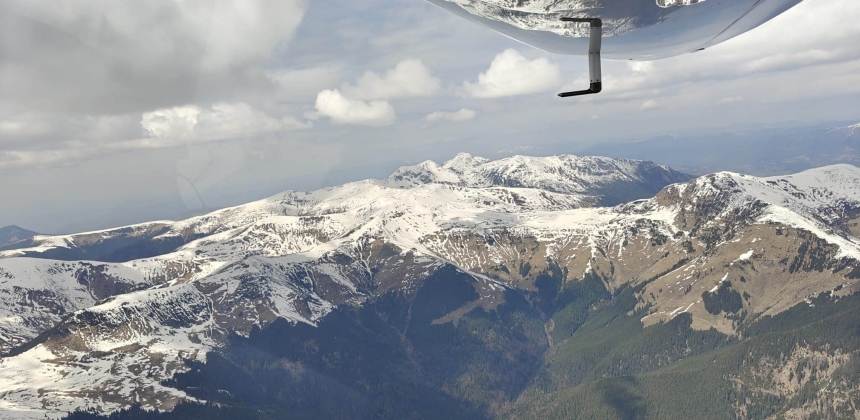 ZBOR PANORAMIC PESTE MUNȚII LEGENDARI AI TRANSILVANIEI