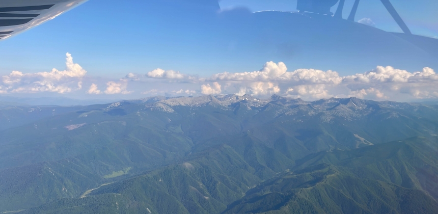 4 ÓRÁS PANORÁMAREPÜLÉS A DÉLI-KÁRPÁTOK MAGASZTOS HEGYEI FÖLÖTT