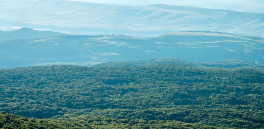 4 ÓRÁS PANORÁMAREPÜLÉS A DÉLI-KÁRPÁTOK MAGASZTOS HEGYEI FÖLÖTT