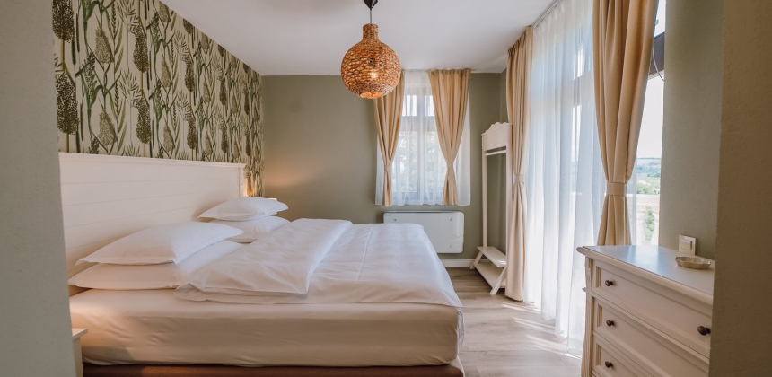 DOAR VOI DOI – O ESCAPADĂ ROMANTICĂ LA CONAC