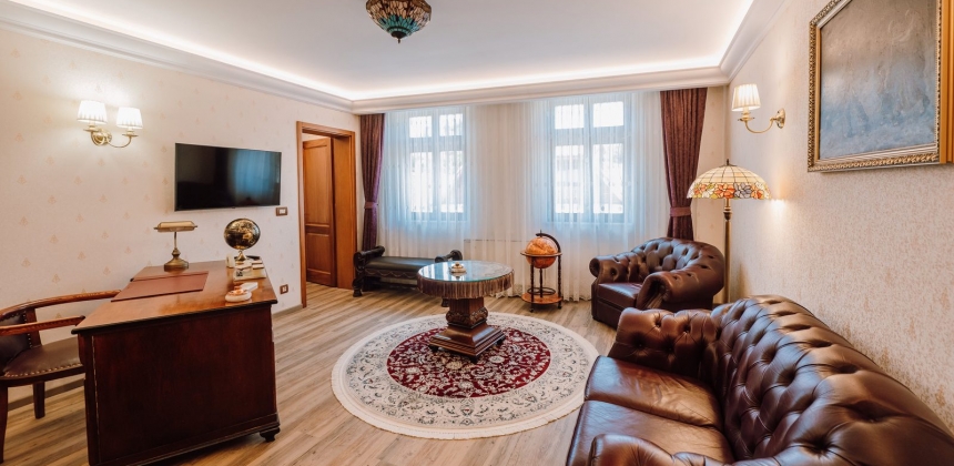 O CĂLĂTORIE ÎN TIMP, ÎNTRE ZIDURILE UNUI CONAC ISTORIC